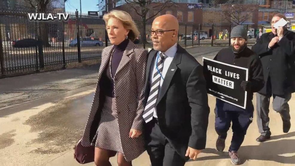 Betsey devos-protest WJLA TV Sinclair 992.jpg Betsey devos-protest WJLA TV Sinclair 992.jpg