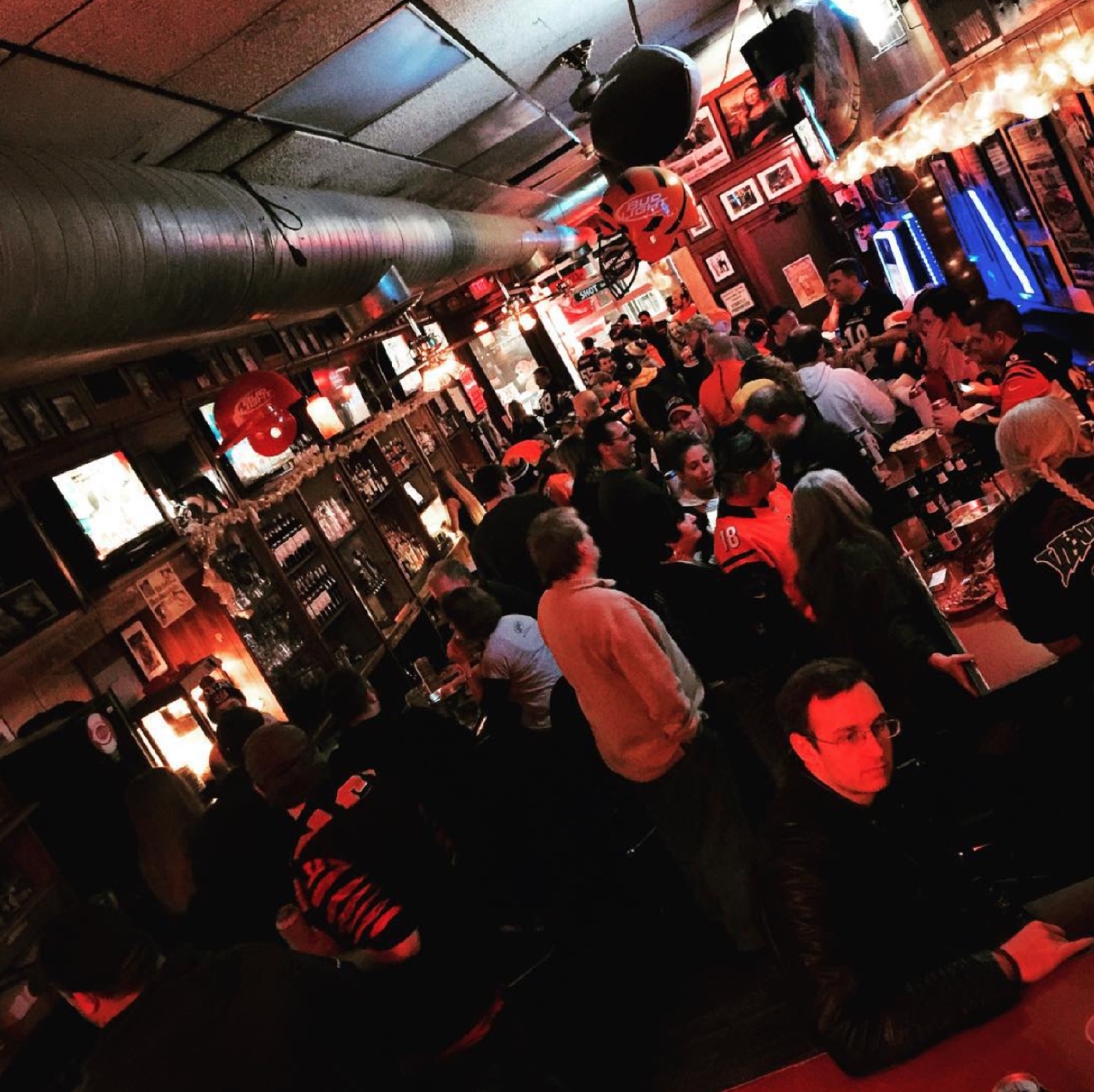 10 Downtown Bars That Are Perfect For Watching Bengals Games