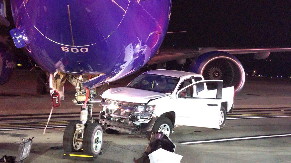 Southwest Airlines Plane Struck By Truck At BWI Airport | WBFF