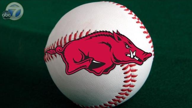 7th ranked Hogs complete sweep of Alabama