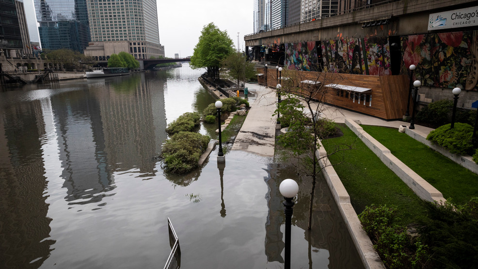 Chicago Flooding AP20139706797009.jpg