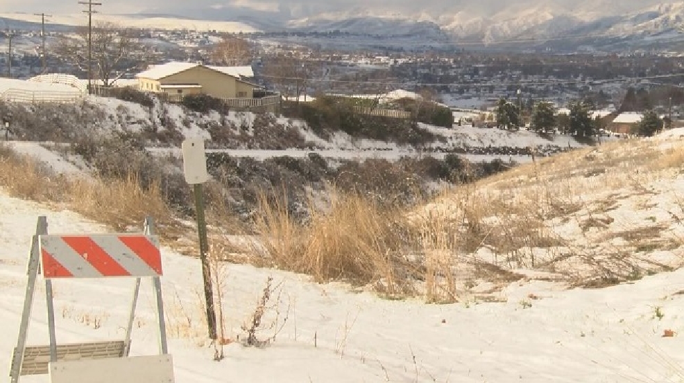 Below freezing temperatures cause treacherous roads in Lewiston KLEW