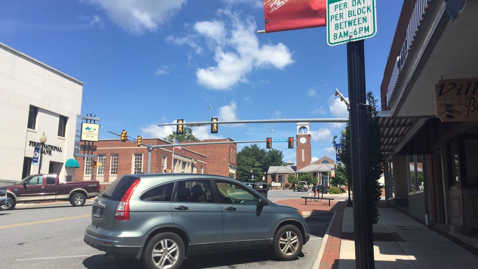 Altavista business owners, residents want to see downtown parking