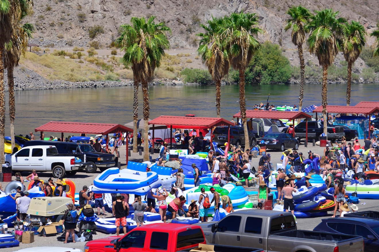 Laughlin River Regatta loses Bullhead City after revelers trash the shore | KSNV1320 x 880