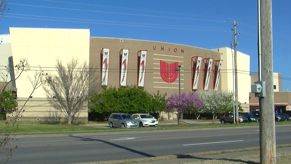 Union Public Schools moves 2019 commencement to BOK Center KTUL