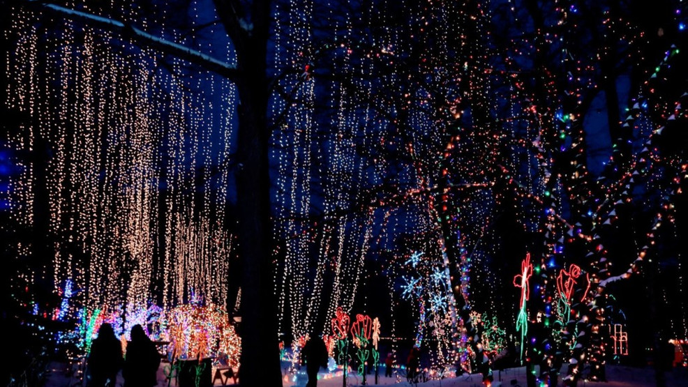 Janesville Rotary Botanical Gardens Holiday Light Show opens with COVID