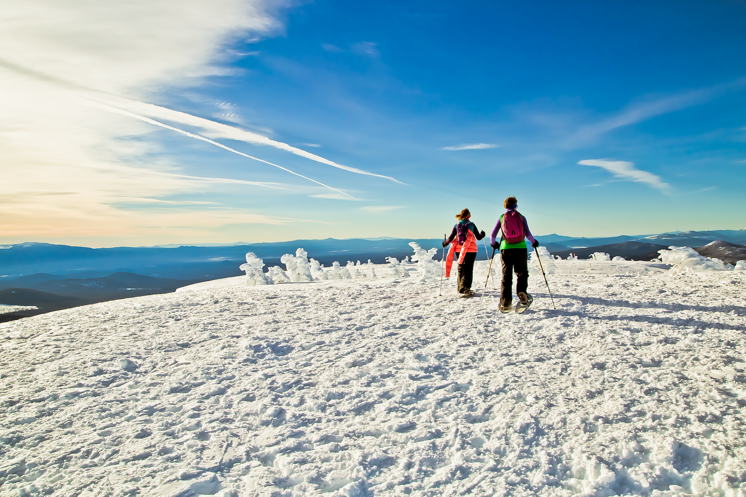 ski-and-apr-s-ski-with-your-pals-in-bend-oregon-seattle-refined