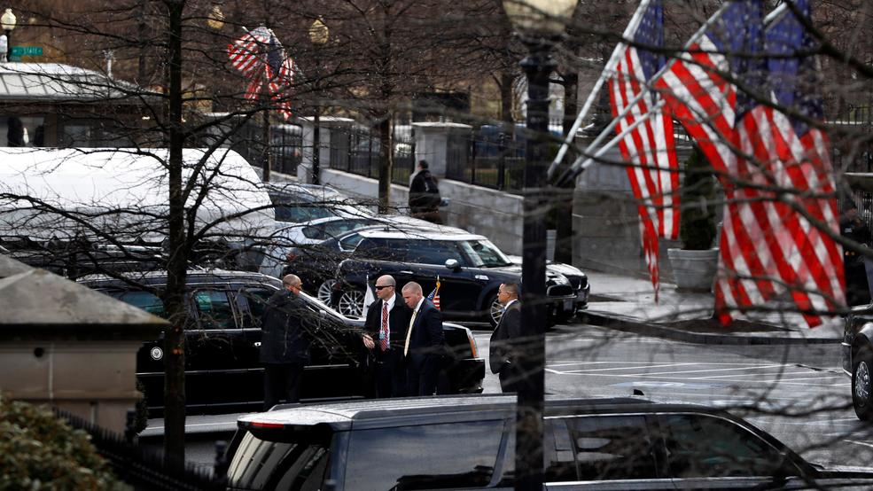 Trump Russia Probe Mueller AP19081786716051.jpg