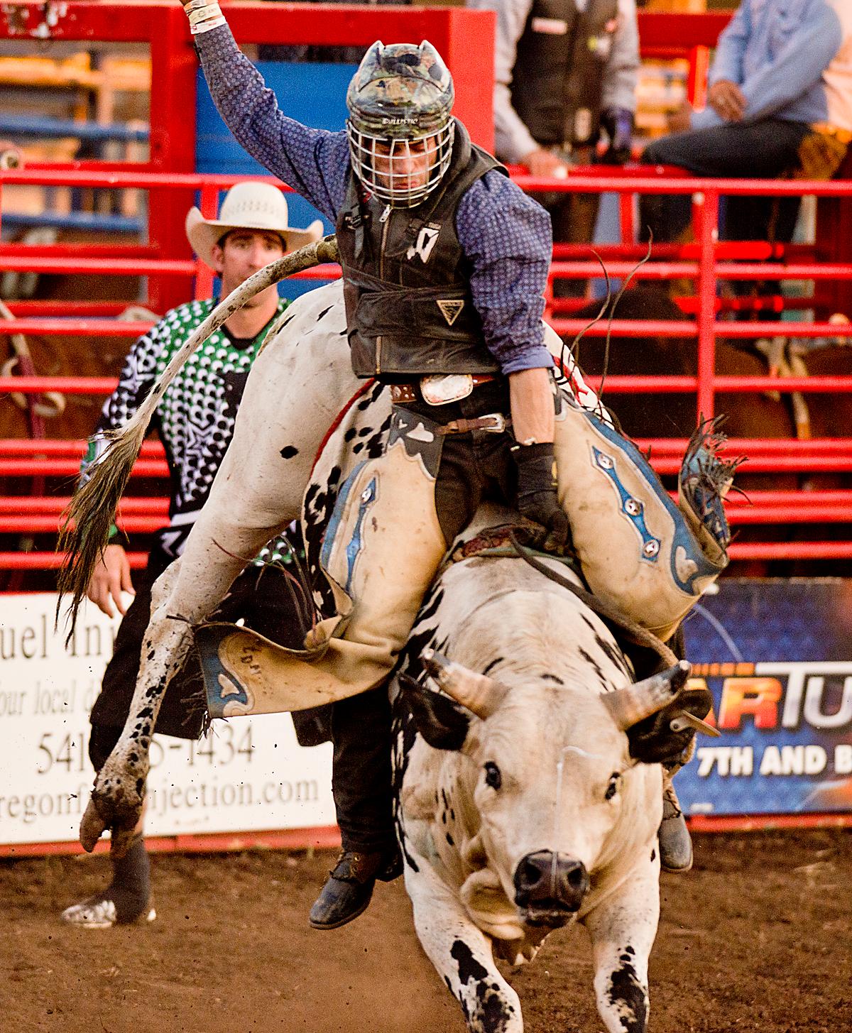 Eugene Pro Rodeo Photos KVAL