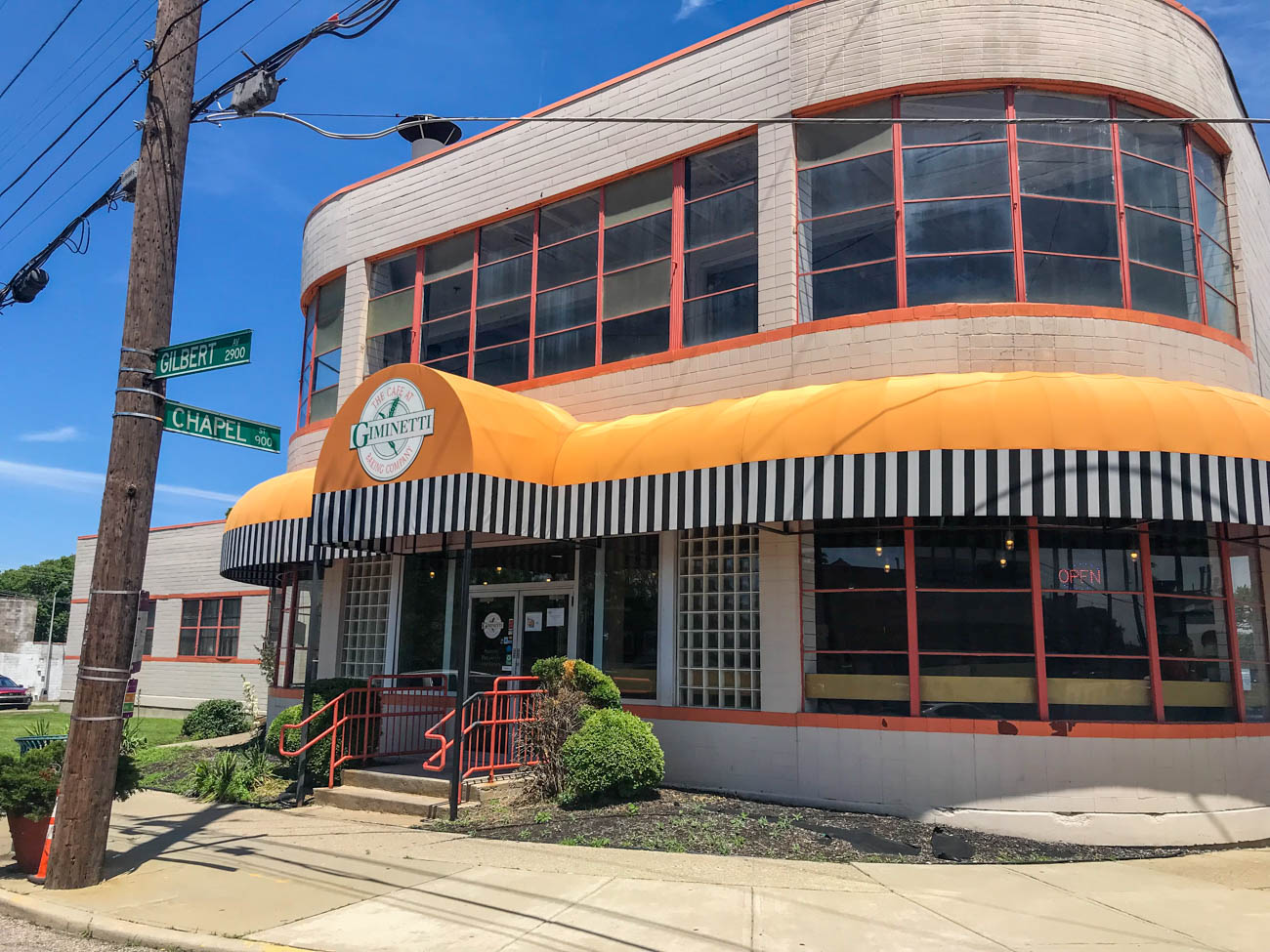 This Italian Cafe in Walnut Hills Has Been Baking Bread For Over 30