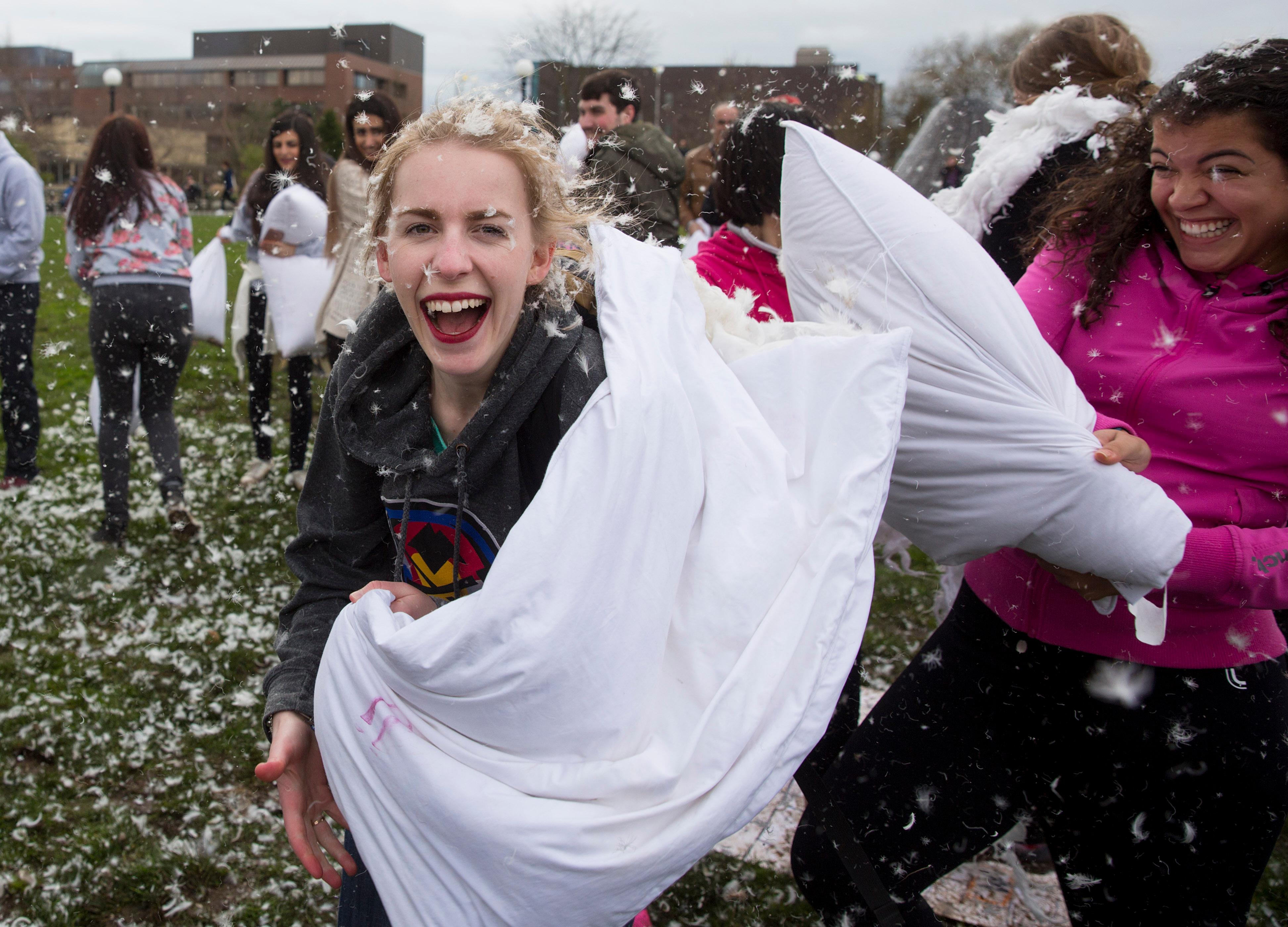 Photos PILLOW FIGHT! Seattle Refined