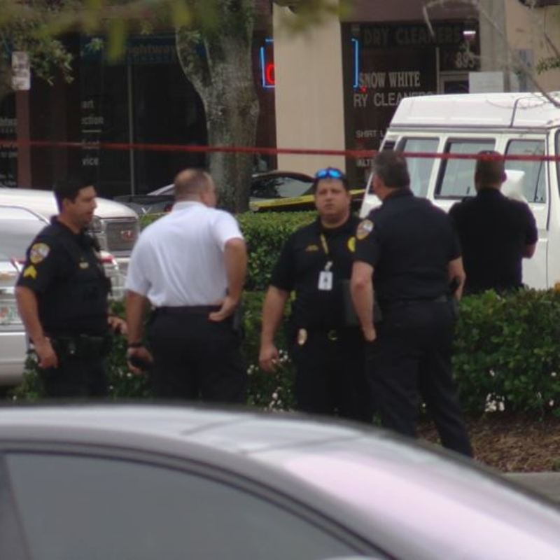 Shooting At Gardens Park Plaza In Palm Beach Gardens Woai