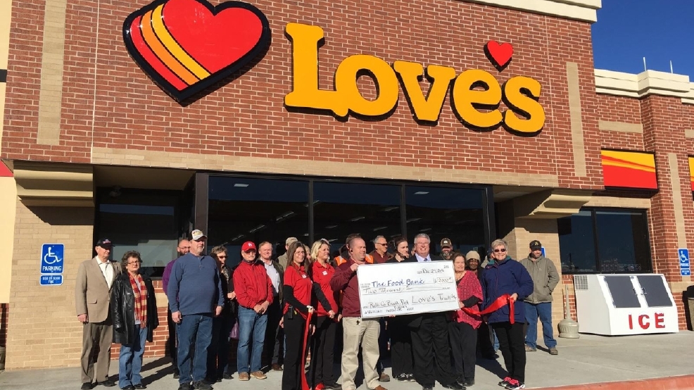 New Love's gas station donates check to Buddy Pack Program KHQA