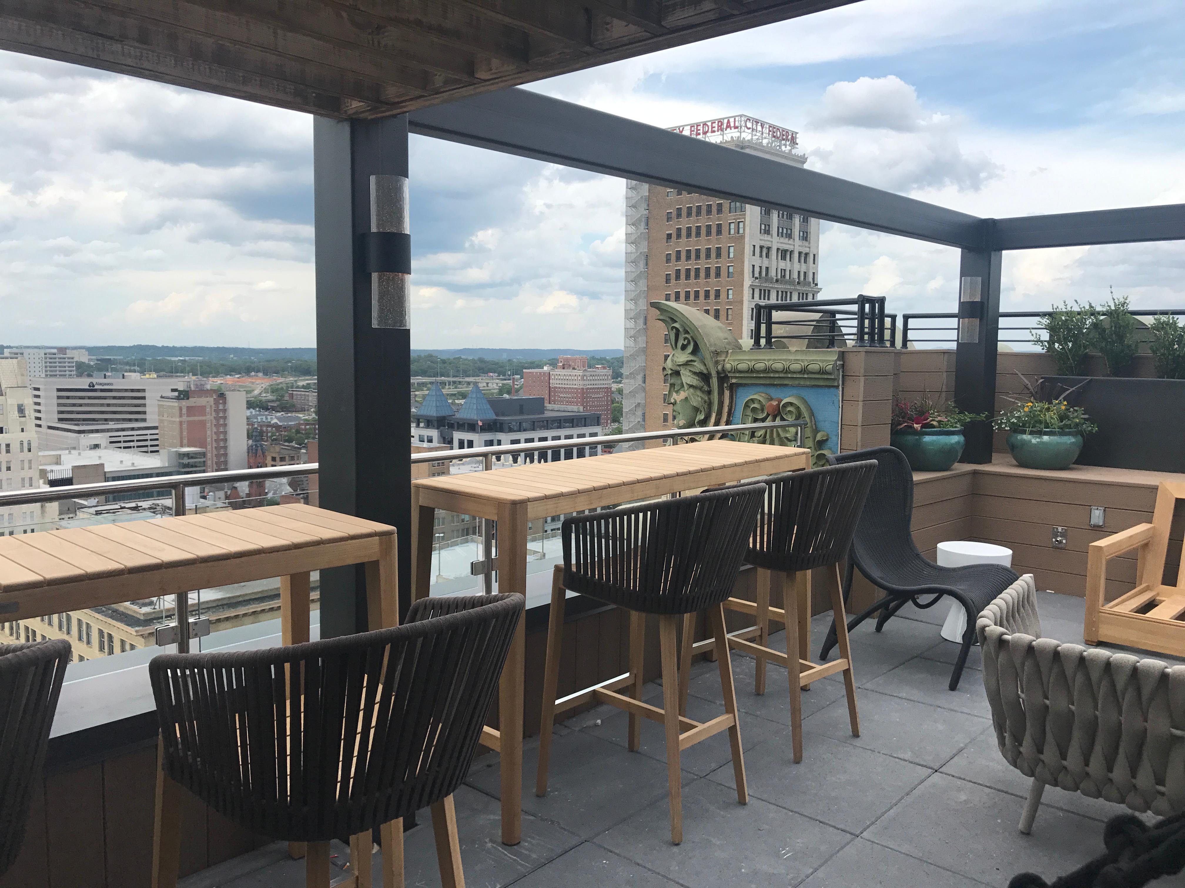 Inside look at Elyton Hotel Downtown Birmingham hotel with restaurant