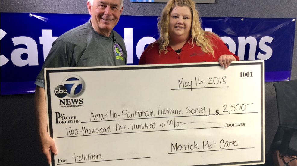 Merrick Pet Care presents 2,500 check to AmarilloPanhandle Humane
