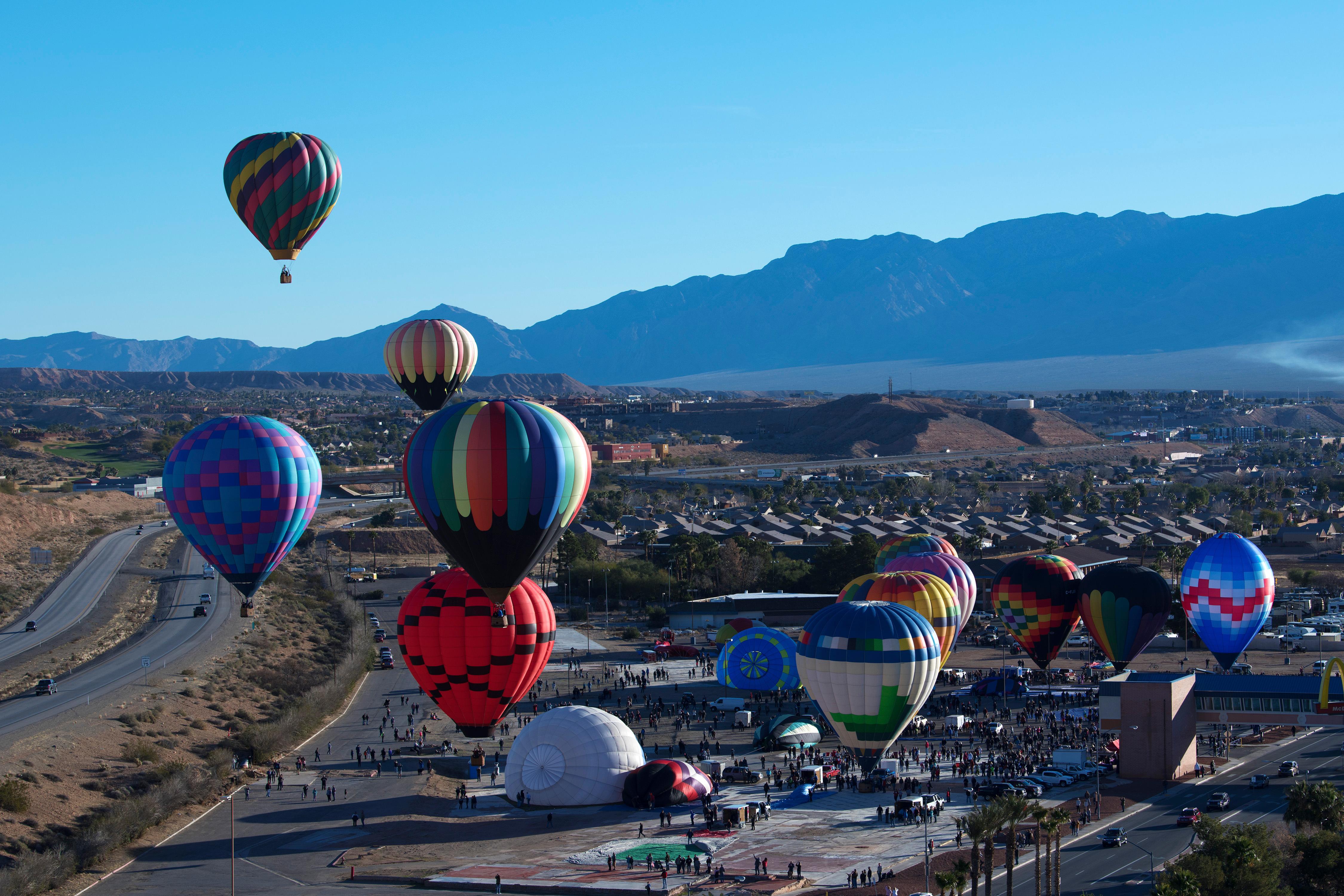 GALLERY Balloons take to the sky during Mesquite Hot Air Balloon