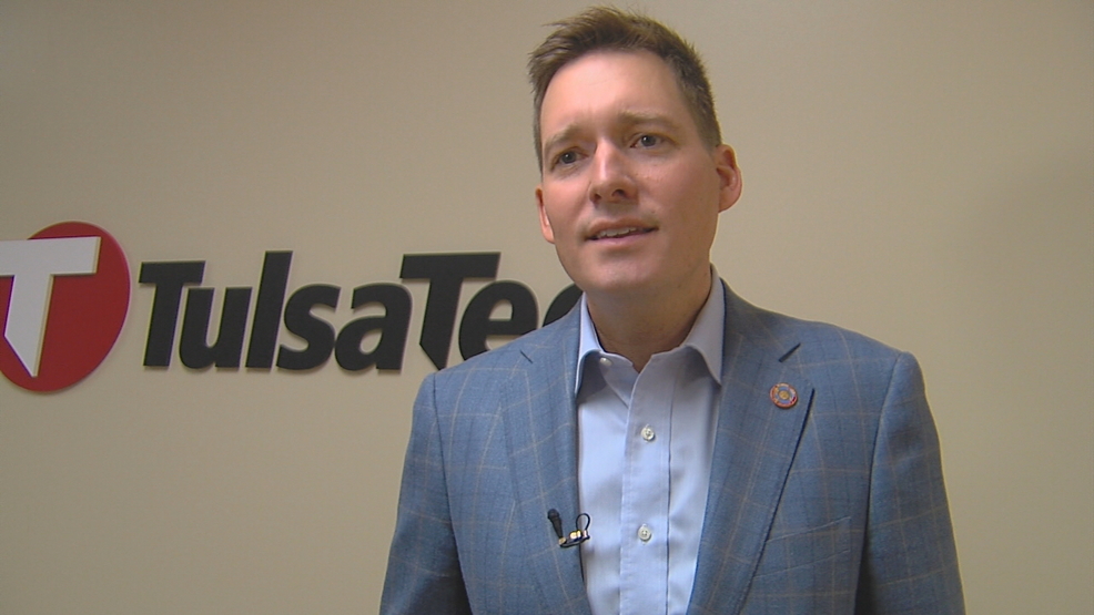Oklahoma Lt. Gov. Pinnell tours career tech facility for